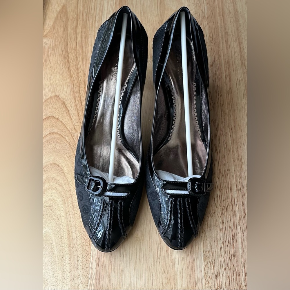 AUTHENTIC Giorgio Armani Monogram Pumps